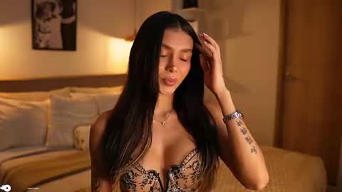 Snapshot of abril_w18 chatting on July 12, 9:06 pm My name is Alexa. Please say hello I like to chat with you. If you have requests please use tip online show from July 12, 9:06 pm