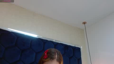 Snapshot of abrilmiller_vc chatting on October 7, 12:13 pm abrilmiller vc online show from October 7, 12:13 pm