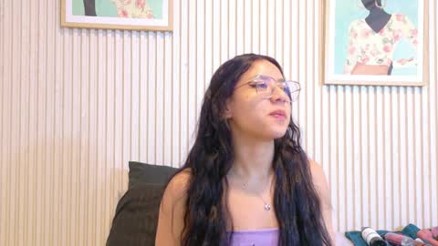 abrilmirren online show from April 9, 11:04 am