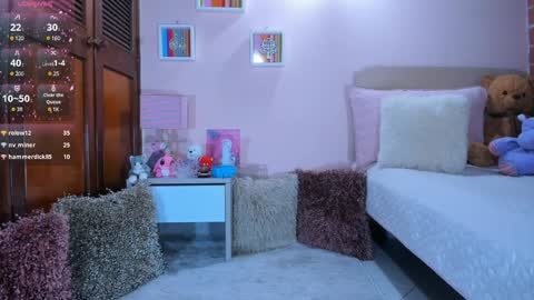 Abril online show from December 6, 4:25 am