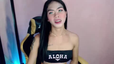 Snapshot of absolutelyselfsucker69 chatting on February 11, 7:12 am Miss Sophie online show from February 11, 7:12 am