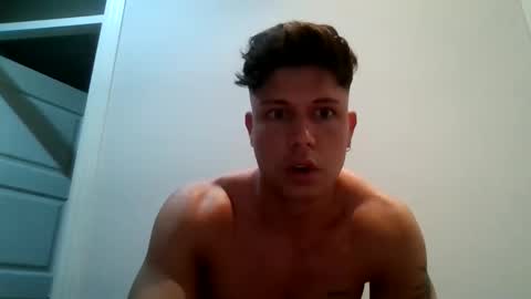 Snapshot of absolutwinner chatting on February 20, 10:43 pm absolutwinner online show from February 20, 10:43 pm