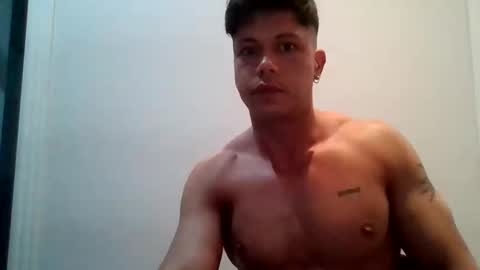 Snapshot of absolutwinner chatting on February 27, 5:35 pm absolutwinner online show from February 27, 5:35 pm