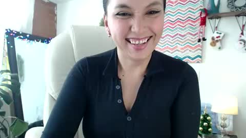 Snapshot of aby_bae2 chatting on December 6, 1:22 pm Aby online show from December 6, 1:22 pm