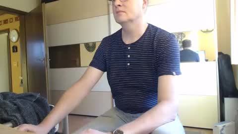 Snapshot of ach471 chatting on December 22, 9:11 am ach471 online show from December 22, 9:11 am