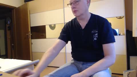 Snapshot of ach471 chatting on January 11, 7:39 am ach471 online show from January 11, 7:39 am