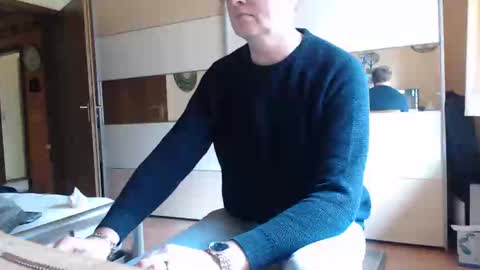 Snapshot of ach471 chatting on January 25, 11:34 am ach471 online show from January 25, 11:34 am