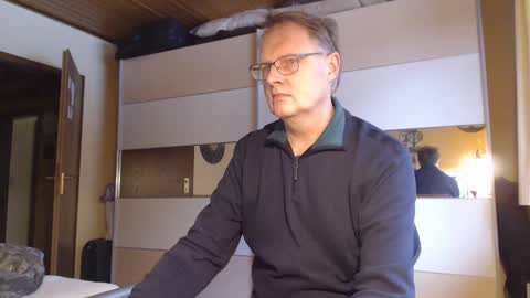 Snapshot of ach471 chatting on February 12, 2:21 pm ach471 online show from February 12, 2:21 pm