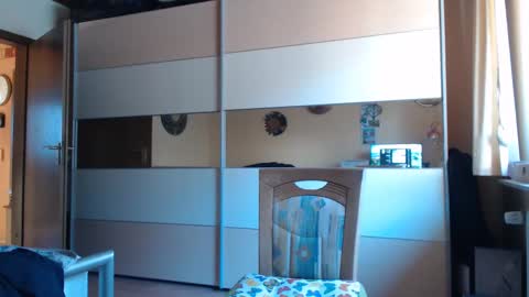 Snapshot of ach471 chatting on February 19, 8:01 am ach471 online show from February 19, 8:01 am