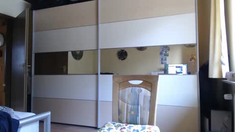 Snapshot of ach471 chatting on February 20, 8:50 am ach471 online show from February 20, 8:50 am