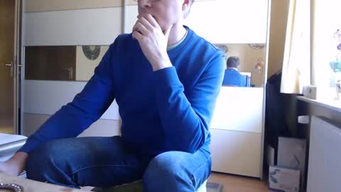 Snapshot of ach471 chatting on March 7, 9:18 am ach471 online show from March 7, 9:18 am