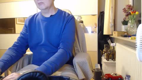 Snapshot of ach471 chatting on September 29, 5:51 pm ach471 online show from September 29, 5:51 pm