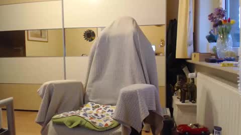 Snapshot of ach471 chatting on October 5, 5:39 am ach471 online show from October 5, 5:39 am