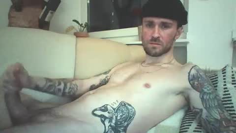 achix2704 online show from March 4, 9:54 pm