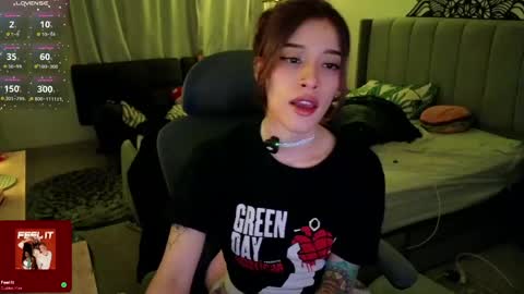 Snapshot of acidkaos chatting on May 6, 2:08 am Lana 3 online show from May 6, 2:08 am