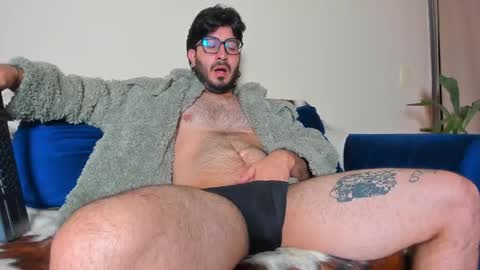 Snapshot of ackerman_eren_ chatting on January 10, 12:47 pm R. online show from January 10, 12:47 pm