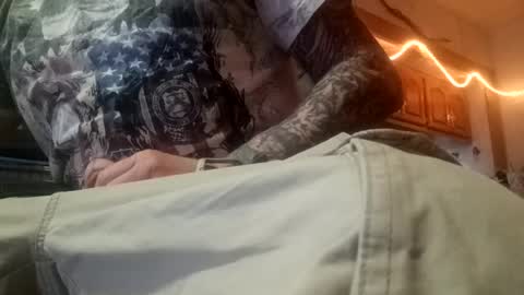 Snapshot of act_right_dub420 chatting on December 2, 5:59 pm act_right_dub420 online show from December 2, 5:59 pm