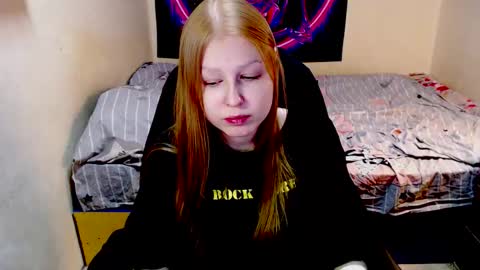 adagretta online show from December 5, 2:42 am