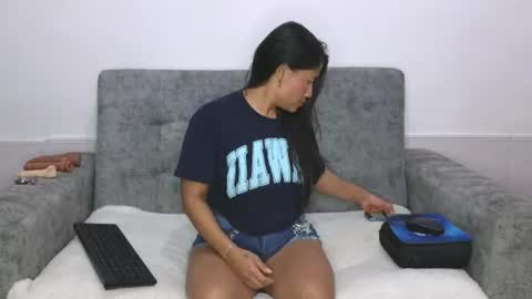 Snapshot of adahira08 chatting on June 15, 2:58 am Adahira online show from June 15, 2:58 am