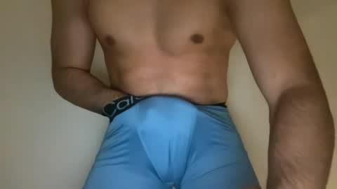 adam324_ online show from July 9, 3:05 pm