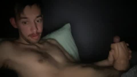 Snapshot of adam88231 chatting on June 25, 5:12 am adam88231 online show from June 25, 5:12 am