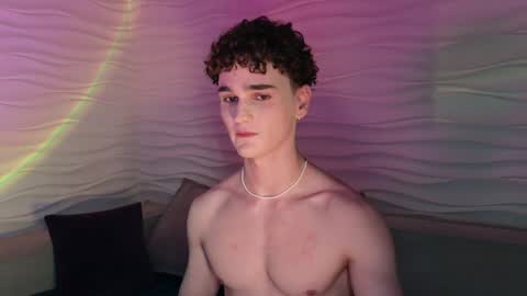 Snapshot of adam_21cm chatting on December 8, 3:56 pm Adam online show from December 8, 3:56 pm