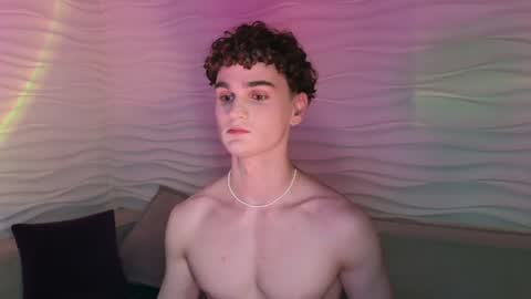 Snapshot of adam_21cm chatting on December 8, 7:00 pm Adam online show from December 8, 7:00 pm