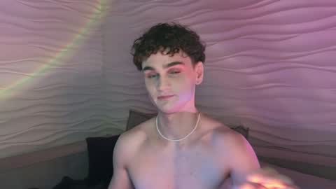 Snapshot of adam_21cm chatting on December 12, 3:48 pm Adam online show from December 12, 3:48 pm