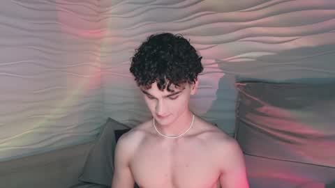 Snapshot of adam_21cm chatting on December 14, 7:25 pm Adam online show from December 14, 7:25 pm