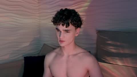 Snapshot of adam_21cm chatting on December 15, 7:21 pm Adam online show from December 15, 7:21 pm