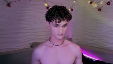 Snapshot of adam_21cm chatting on January 12, 4:40 pm Adam online show from January 12, 4:40 pm