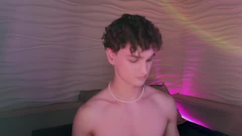 Snapshot of adam_21cm chatting on January 19, 7:58 pm Adam online show from January 19, 7:58 pm