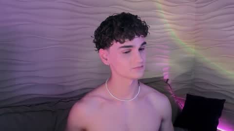 Snapshot of adam_21cm chatting on January 25, 4:13 pm Adam online show from January 25, 4:13 pm