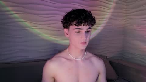 Snapshot of adam_21cm chatting on February 4, 4:39 pm Adam online show from February 4, 4:39 pm