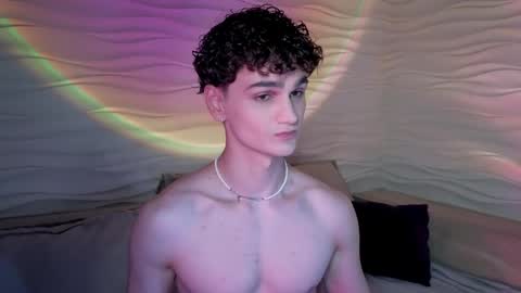 Snapshot of adam_21cm chatting on February 9, 5:22 pm Adam online show from February 9, 5:22 pm