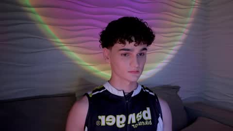 Snapshot of adam_21cm chatting on March 9, 4:33 pm Adam online show from March 9, 4:33 pm