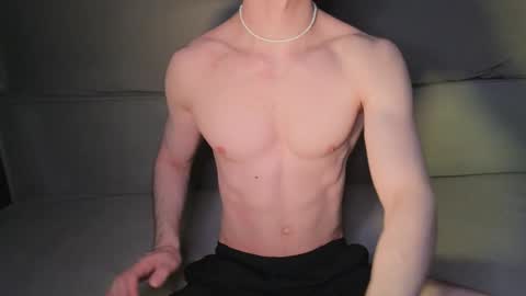 Snapshot of adam_21cm chatting on November 9, 4:27 pm Adam online show from November 9, 4:27 pm