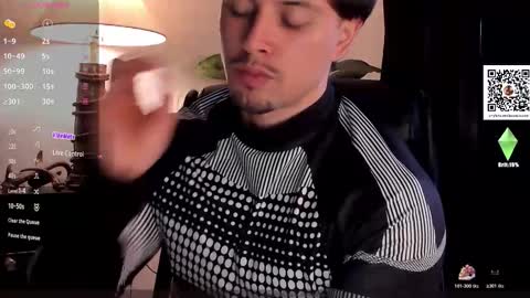 Snapshot of adam_bouton chatting on November 14, 8:18 pm Adam online show from November 14, 8:18 pm