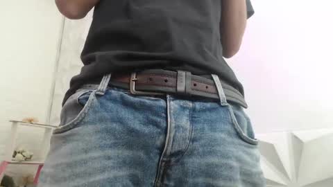 adam_evehotroom online show from January 23, 11:15 pm