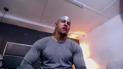 adam_fit19cm online show from November 5, 1:44 pm