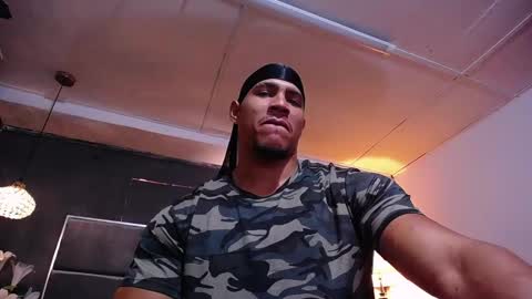 adam_fit19cm online show from February 18, 3:52 pm