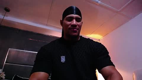 adam_fit19cm online show from March 9, 2:32 pm