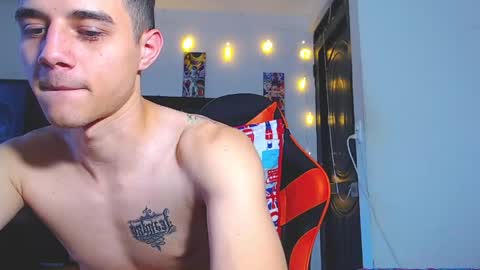 adam hot11 online show from April 12, 10:48 pm