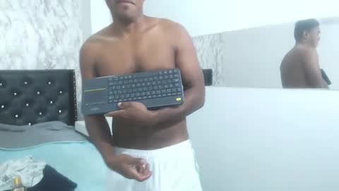 adam_morgan2 online show from September 13, 7:57 pm