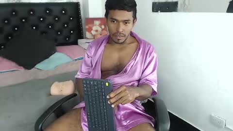 adam_morgan2 online show from October 9, 5:38 am