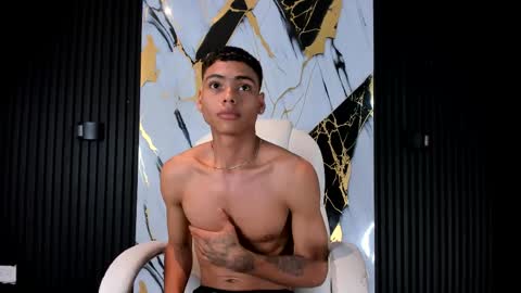 Snapshot of adam_piarse chatting on March 3, 1:10 am adam_piarse online show from March 3, 1:10 am