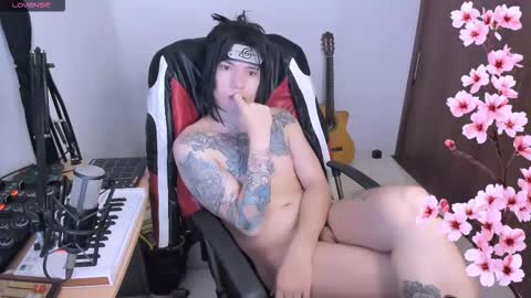 Snapshot of adam_rocket chatting on February 21, 1:50 am Adam online show from February 21, 1:50 am