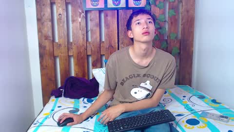 adam_sweet__ online show from April 14, 10:27 pm