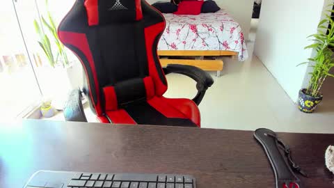 Adam Valencia online show from October 21, 3:46 pm