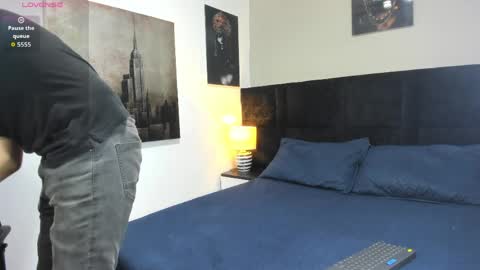 adam_walker_1 online show from March 31, 1:44 pm